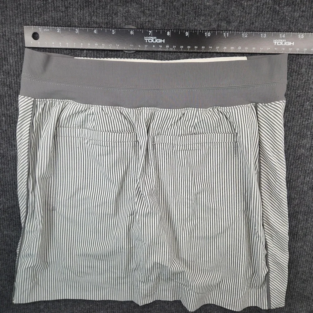 Athleta Brooklyn Textured Skort Womens 4 Grey Striped Polyester Athleisure Skirt